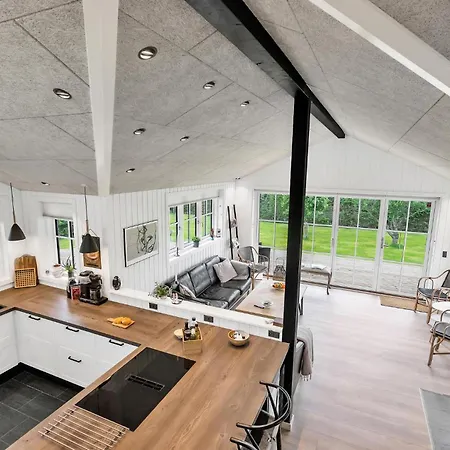 Beautiful In Juelsminde With Kitchen Holiday home *