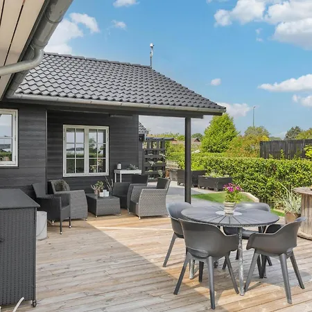 Beautiful In Juelsminde With Kitchen Holiday home
